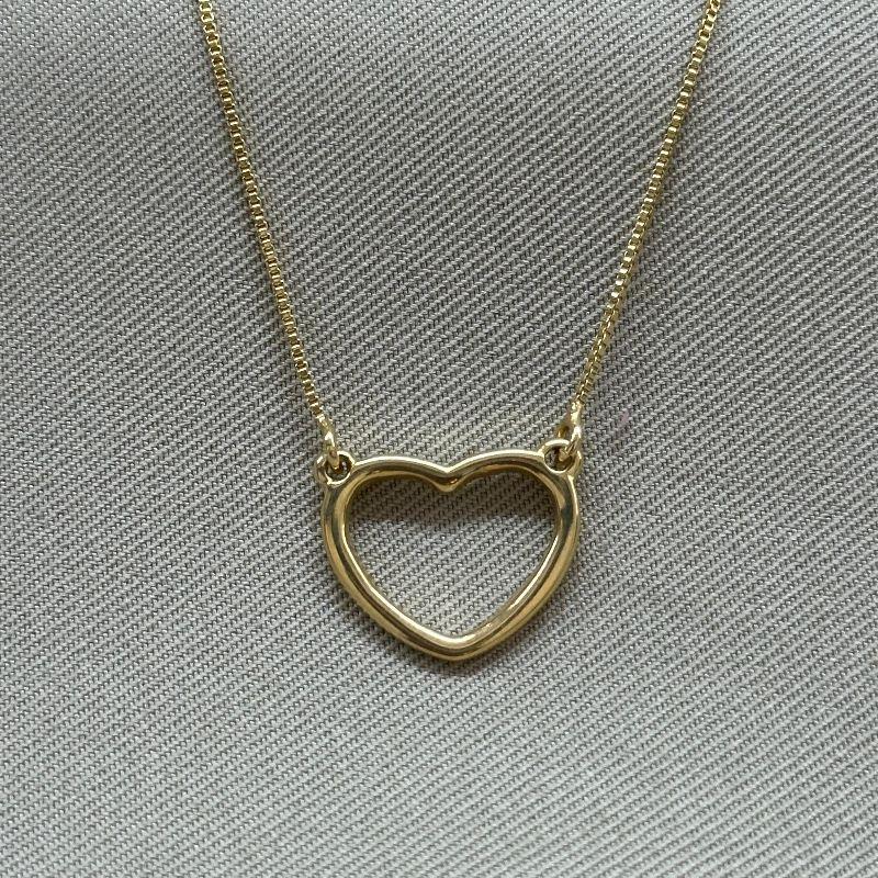 COLAR INFANTIL CORAÇÃO VAZADO