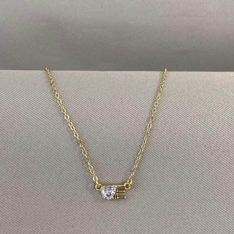 COLAR LETRA E COM CORAÇÃO ZIRCONIA