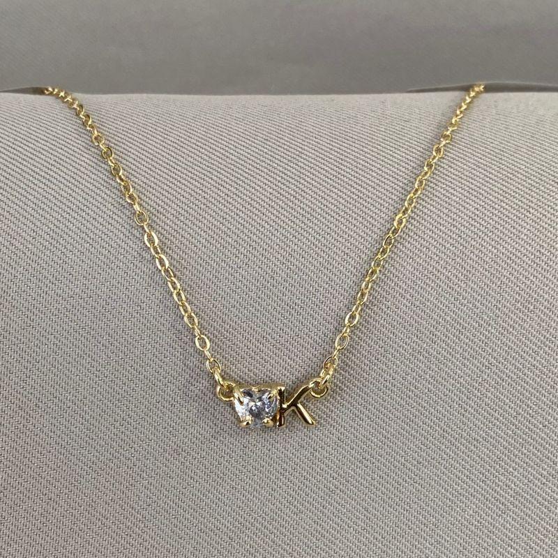 COLAR LETRA K COM CORAÇÃO ZIRCONIA