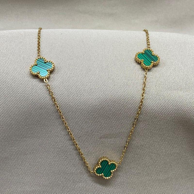 COLAR LONGO TREVOS VERDE STEEL