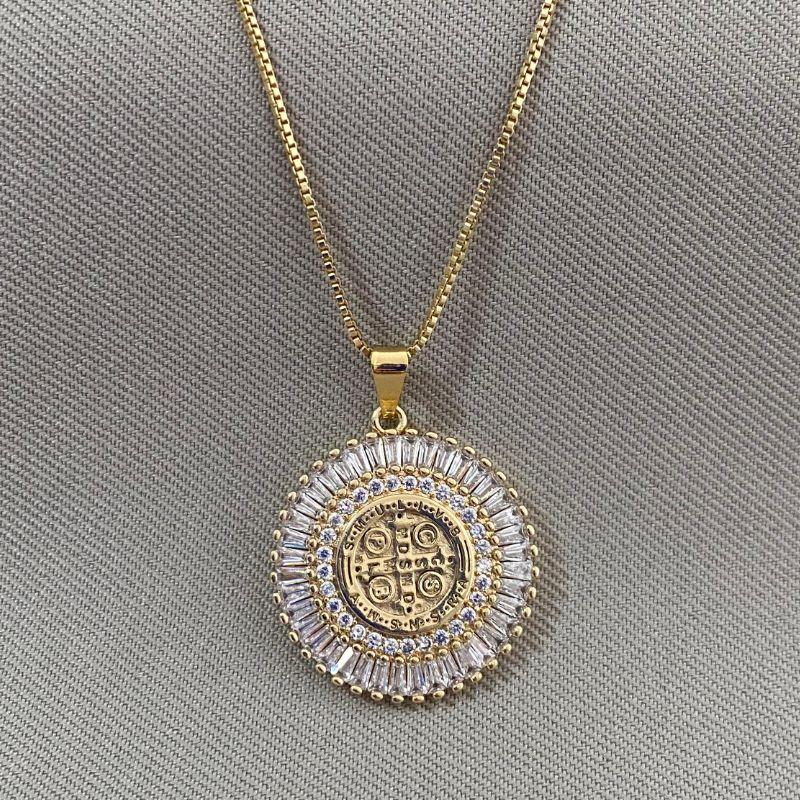 COLAR MANDALA SÃO BENTO CRAVEJADO