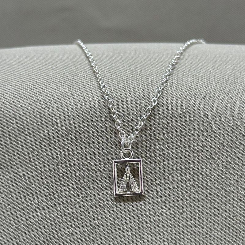 COLAR MINIMALISTA NOSSA SENHORA CRISTAL