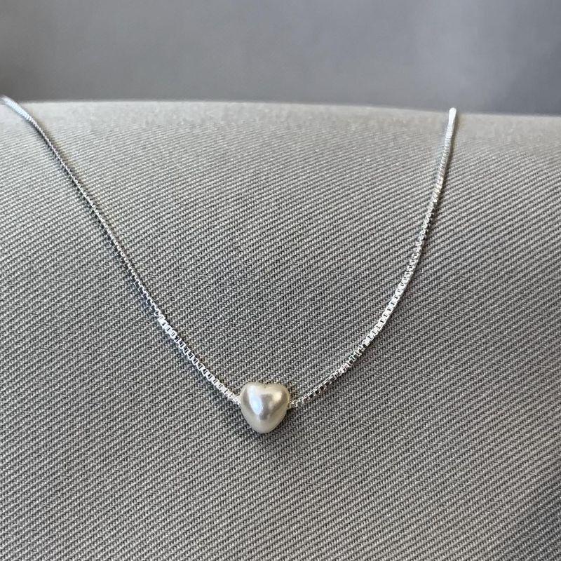 COLAR PEROLA CORAÇÃO 40CM