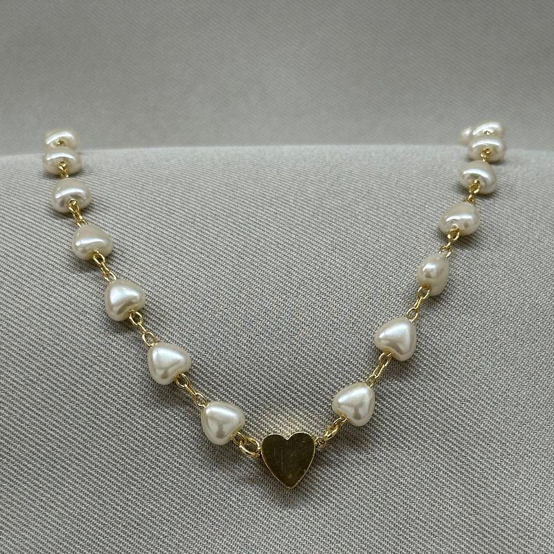 COLAR PEROLA NO FORMATO DE CORAÇÃO C/ PING