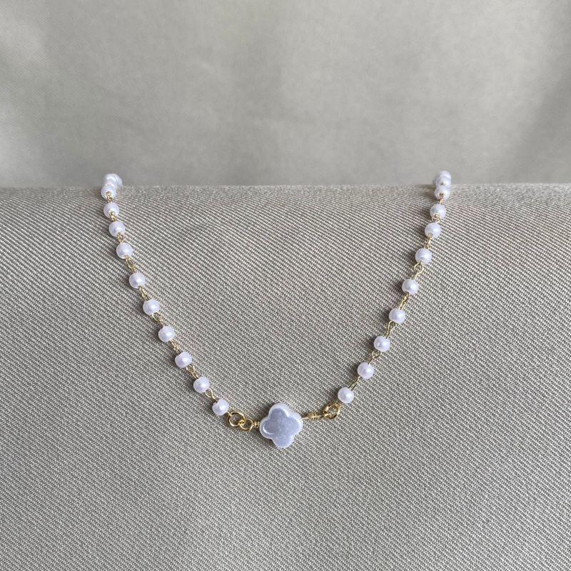 COLAR PEROLAS BOLINHAS E TREVO