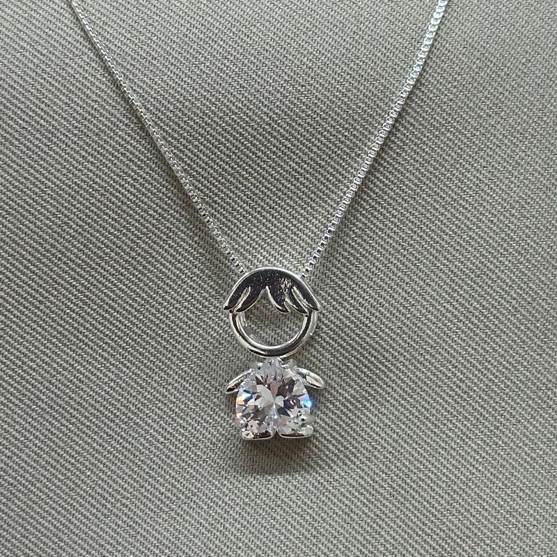 COLAR PINGENTE MENINO COM PEDRA ZIRCONIA CORAÇÃO