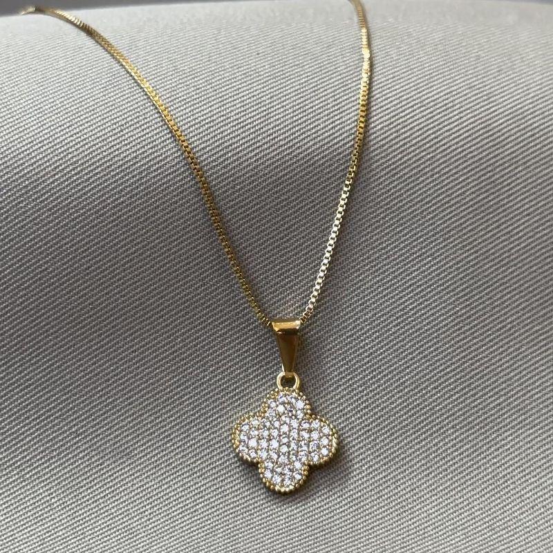 COLAR PINGENTE TREVO CRAVEJADO