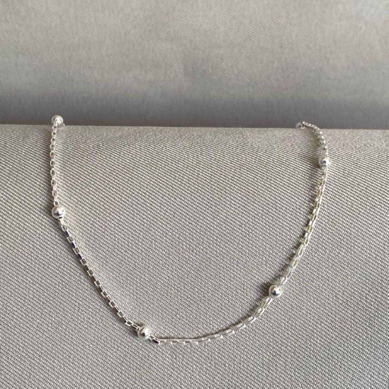 COLAR VENEZIANA LONGA ( TIJOLINHO ) E BOLINHAS