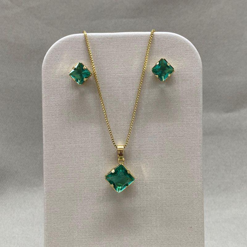 CONJUNTO CARRE PAR DE BRINCOS 6*6 E PINGENTE 8*8 TURMALINA