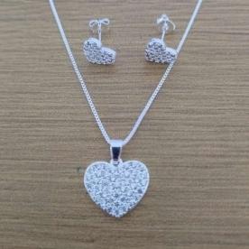 CONJUNTO CORAÇÃO CRAVEJADO