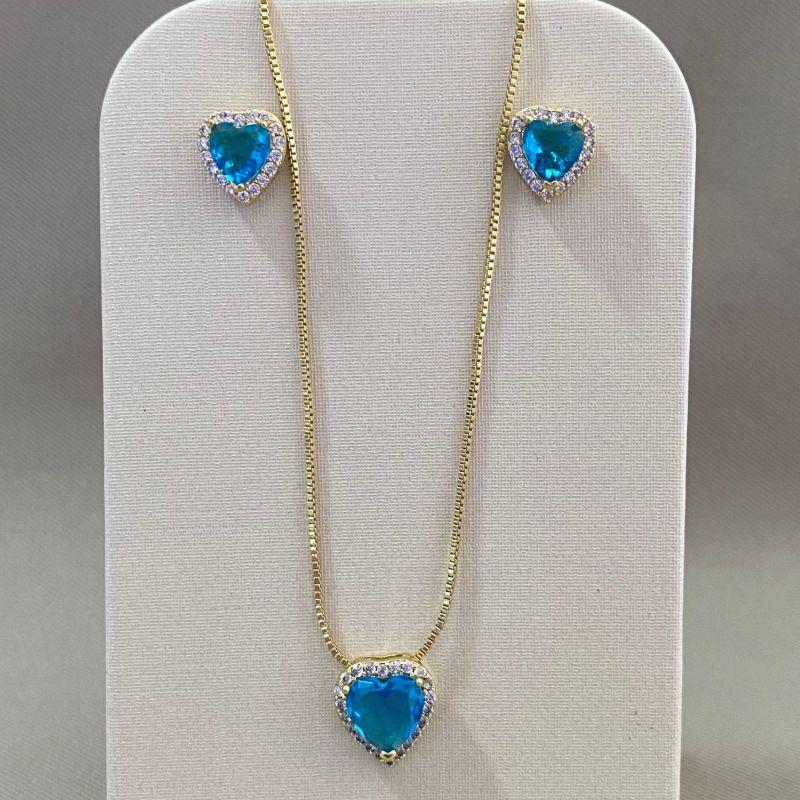 CONJUNTO CORAÇÃO CRAVEJADO AZUL CLARO