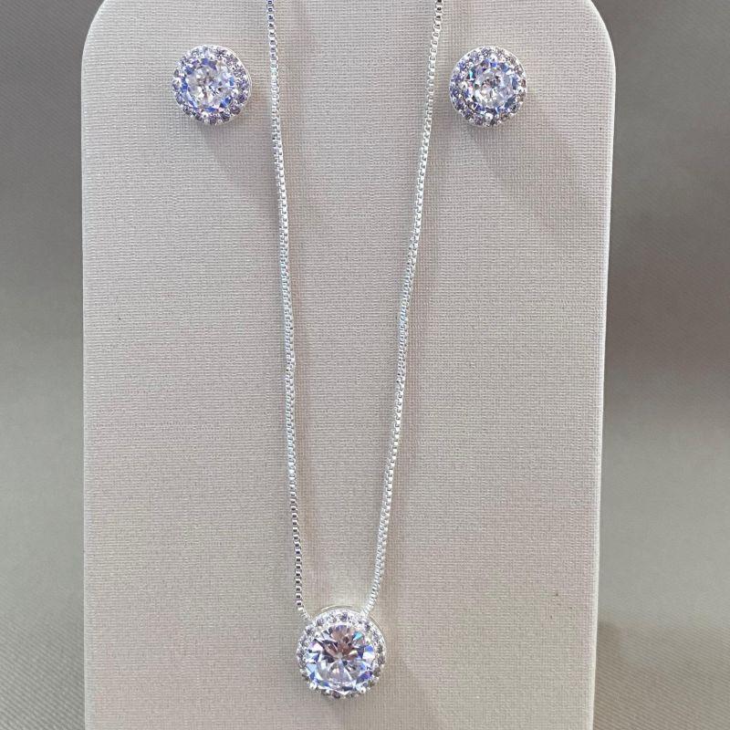 CONJUNTO REDONDO CRAVEJADO