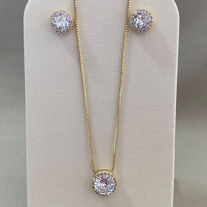 CONJUNTO REDONDO CRAVEJADO