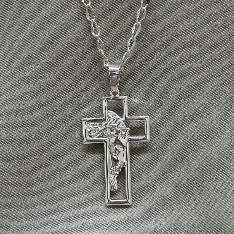 CORRENTE MASCULINA CRUZ VAZADA COM FACE DE CRISTO