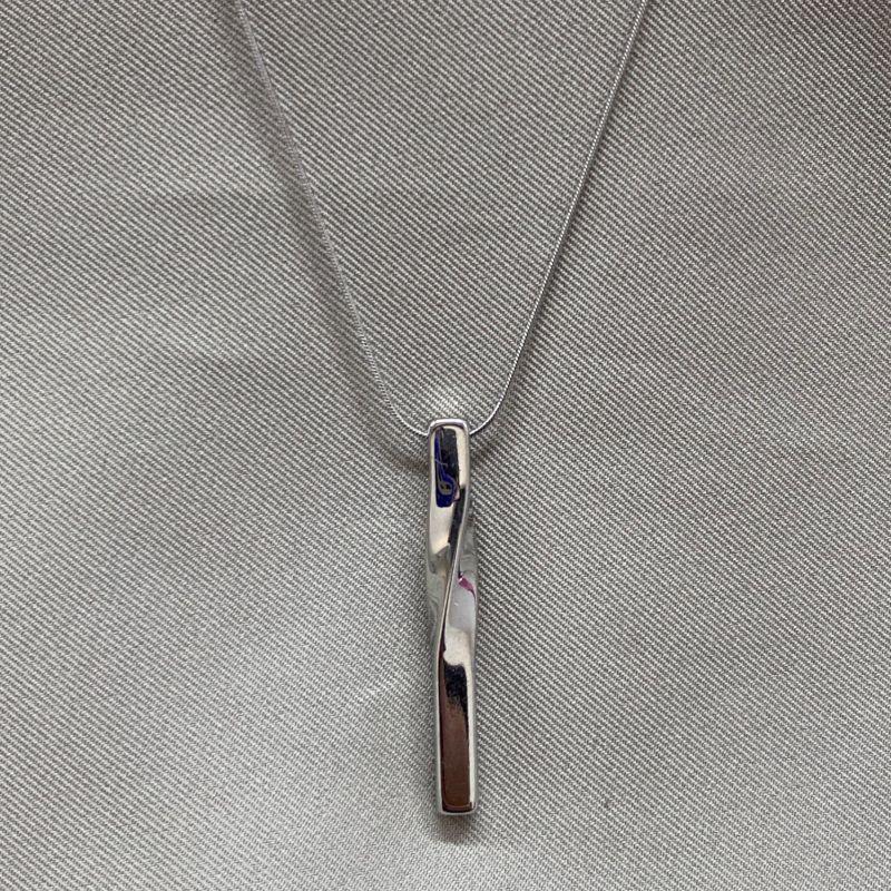 CORRENTE MASCULINA PINGENTE TORCIDO