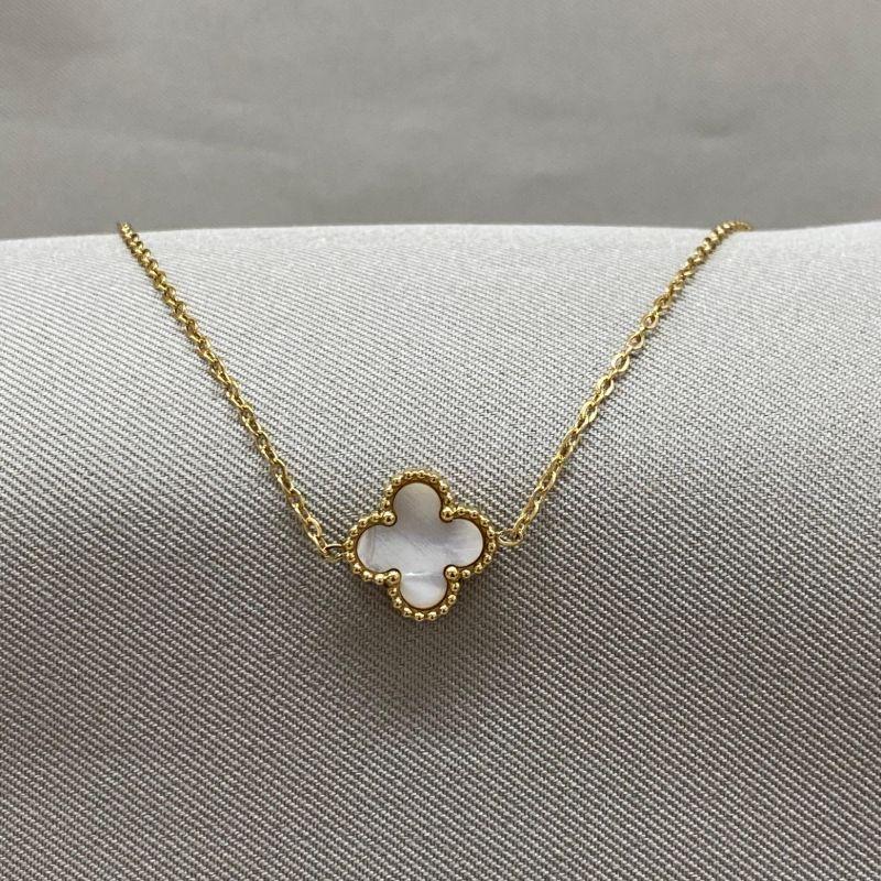 PULSEIRA 1 TREVO BRANCO STEEL