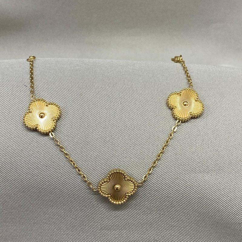 PULSEIRA 3 TREVOS DOURADA STEEL