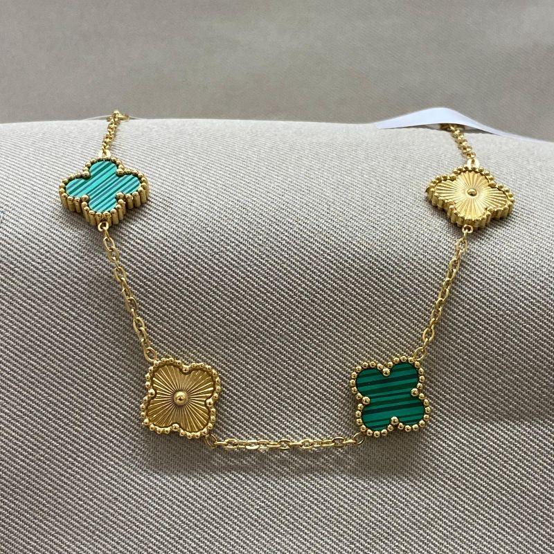 PULSEIRA 4 TREVOS VERDE E DOURADO STEEL