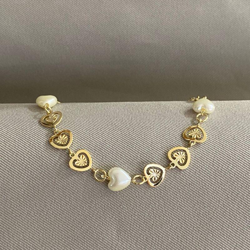 PULSEIRA CORAÇÃO DETALHE E CORAÇÃO PEROLA