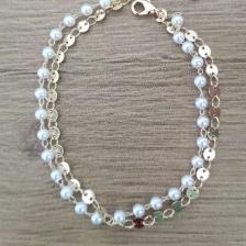 PULSEIRA DUPLA BOLINHA PEROLA/PLAQUINHA REDONDA