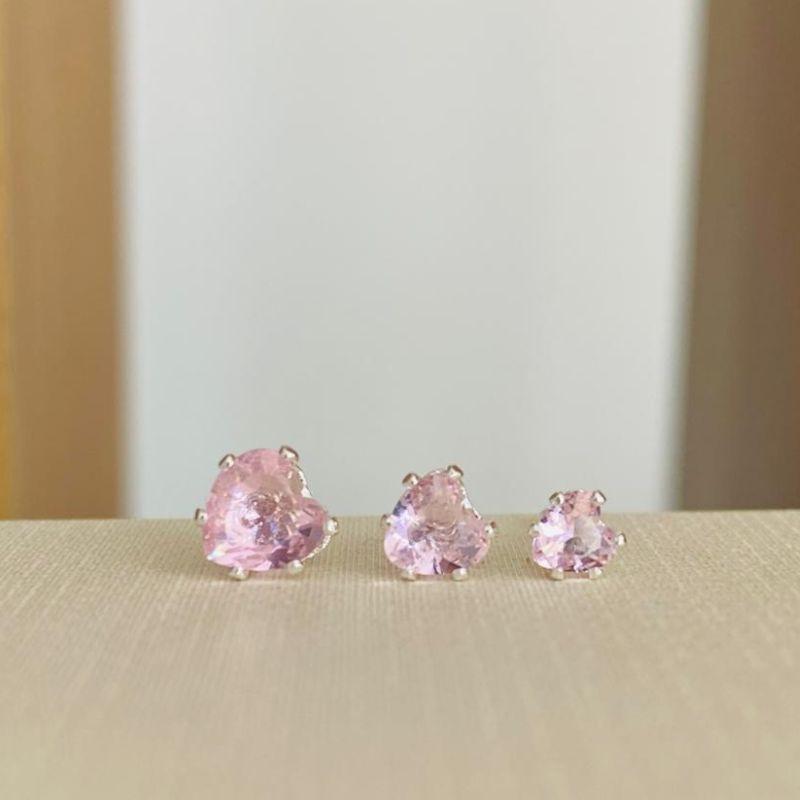 TRIO DE BRINCOS CORAÇÃO ROSA