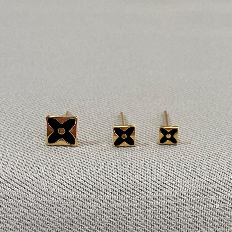 TRIO DE BRINCOS TREVO PRETO