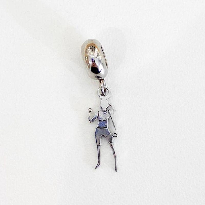 BERLOQUE MENINA TREINANDO