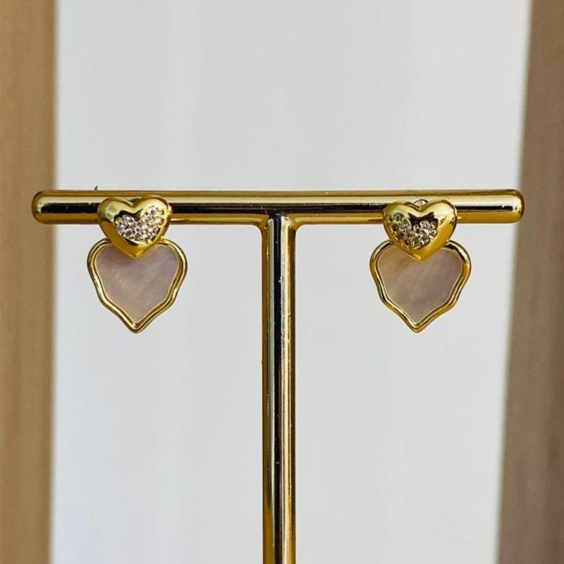 BRINCO COM DOIS CORAÇÕES