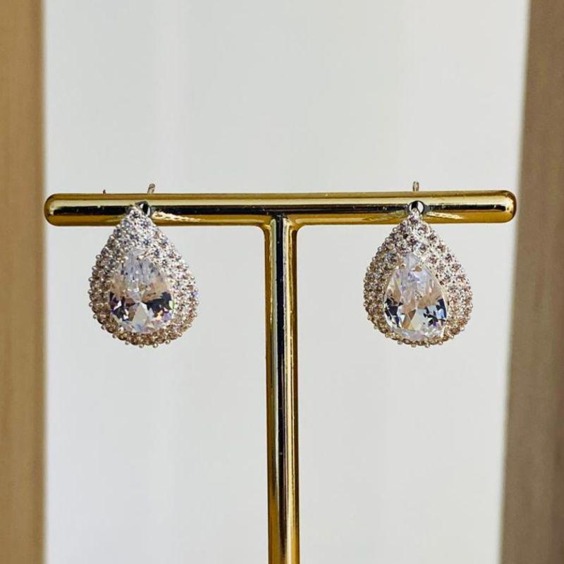 BRINCO GOTA CRAVEJADA