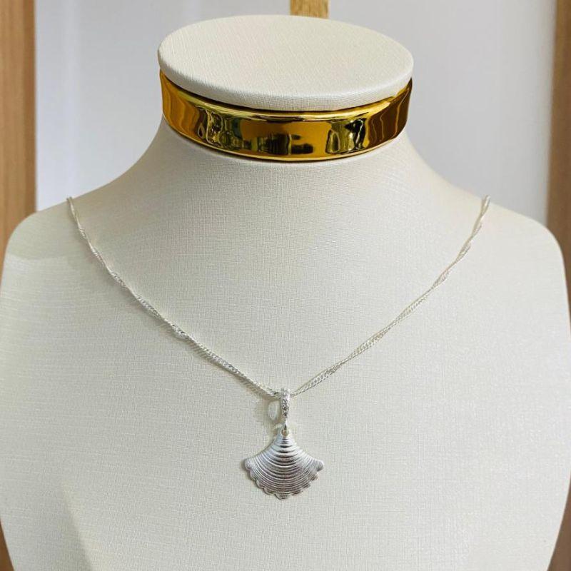 COLAR CONCHA