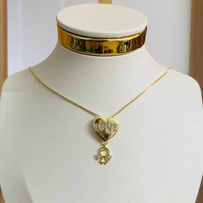 COLAR CORAÇÃO COM 1 MENINA