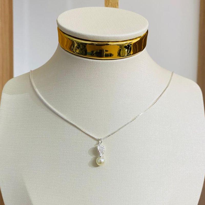 COLAR CORAÇÃO COM PEROLA