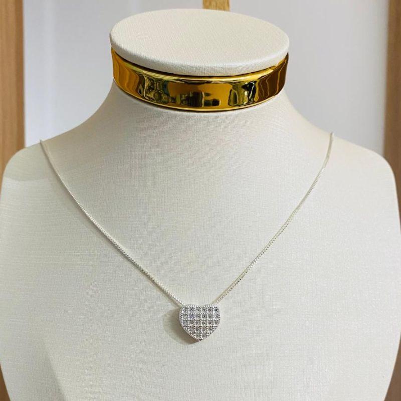 COLAR CORAÇÃO CRAVEJADO