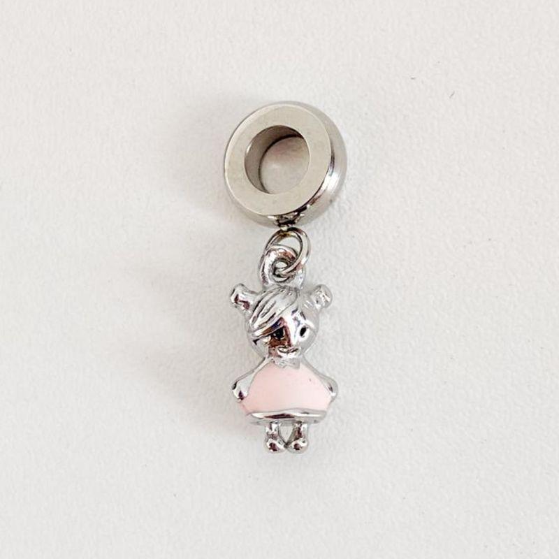 BERLOQUE PENDURICALHO COM MENINA C/VESTIDO DE RESINA ROSA