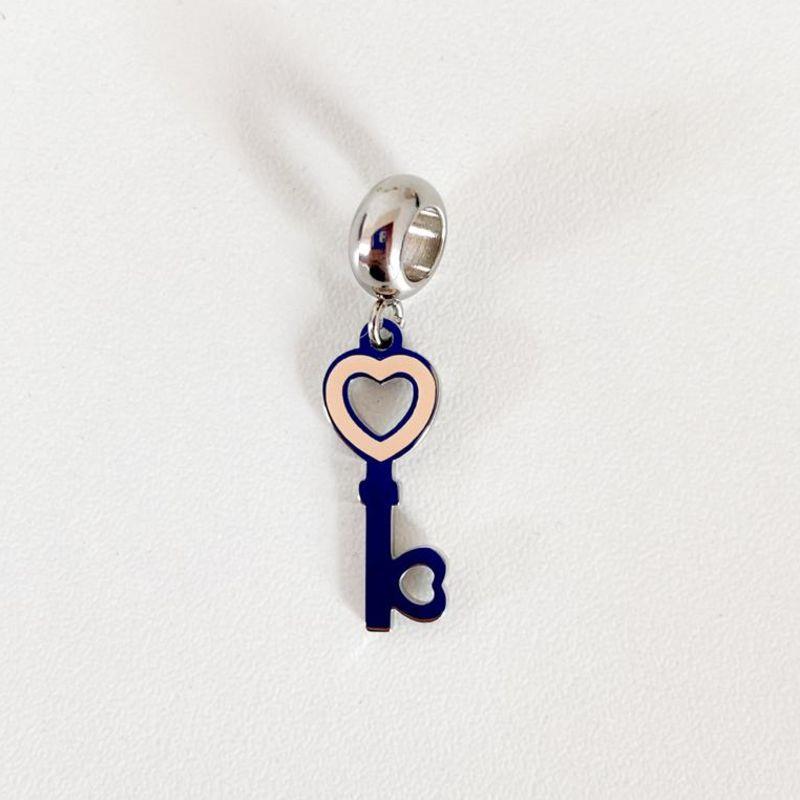 BERLOQUE PENDURICALHO DE CHAVE COM RESINA PINK