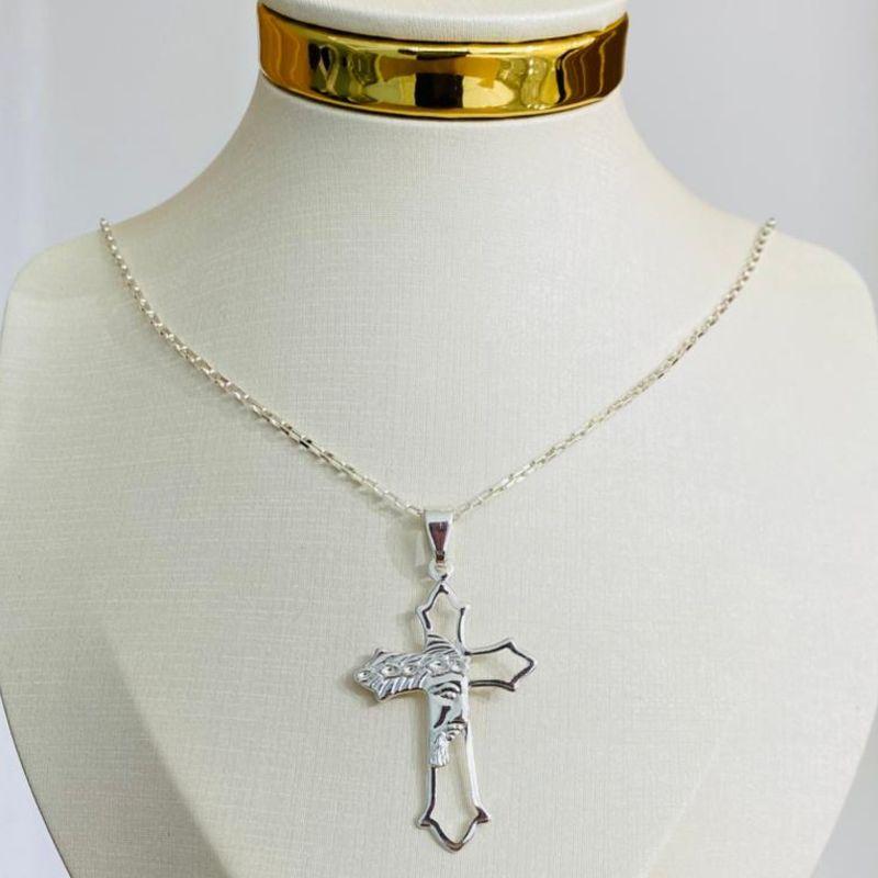 CORRENTE MASCULINA FACE DE JESUS