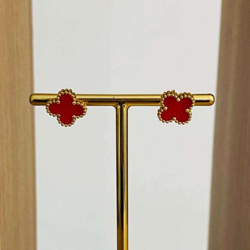 BRINCO TREVO VERMELHO STEEL