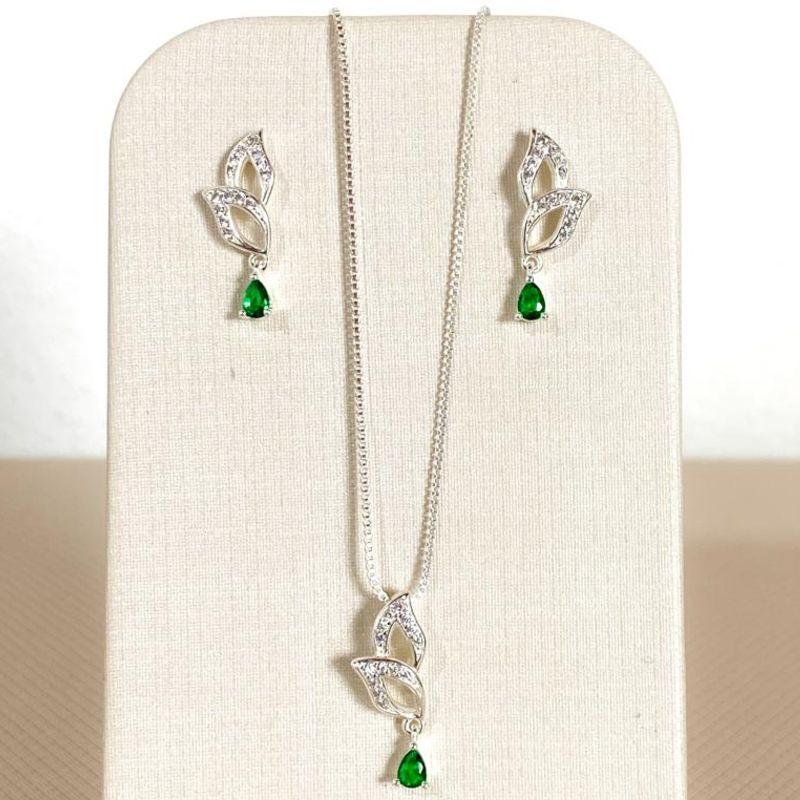 CONJUNTO FOLHAS CRAVEJADAS