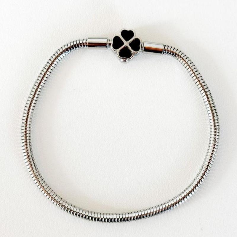 PULSEIRA BERLOQUE FECHO TREVO PRETO 16CM