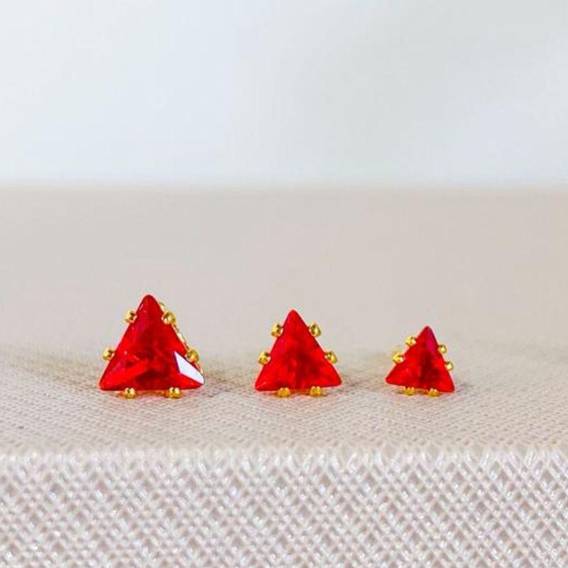 TRIO DE BRINCOS TRIÂNGULO VERMELHO