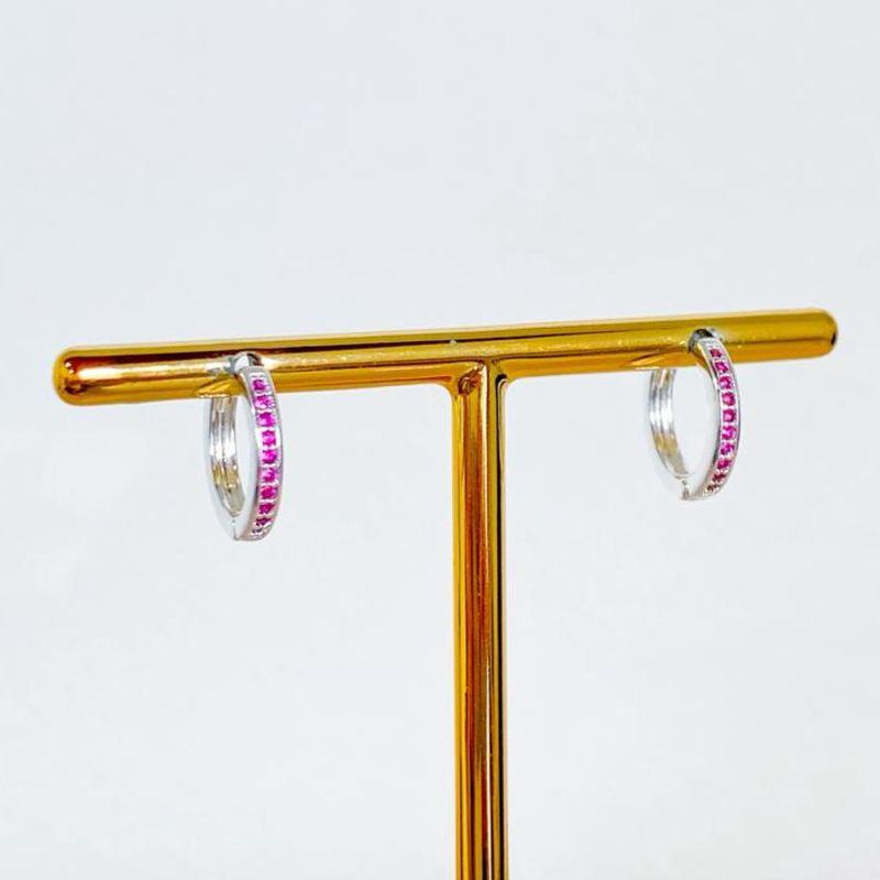 BRINCO ARGOLINHA CRAVEJADA ROSA