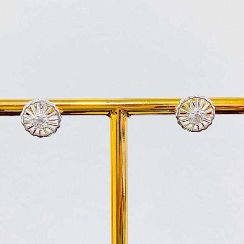 BRINCO REDONDO VAZADO COM ZIRCONIA