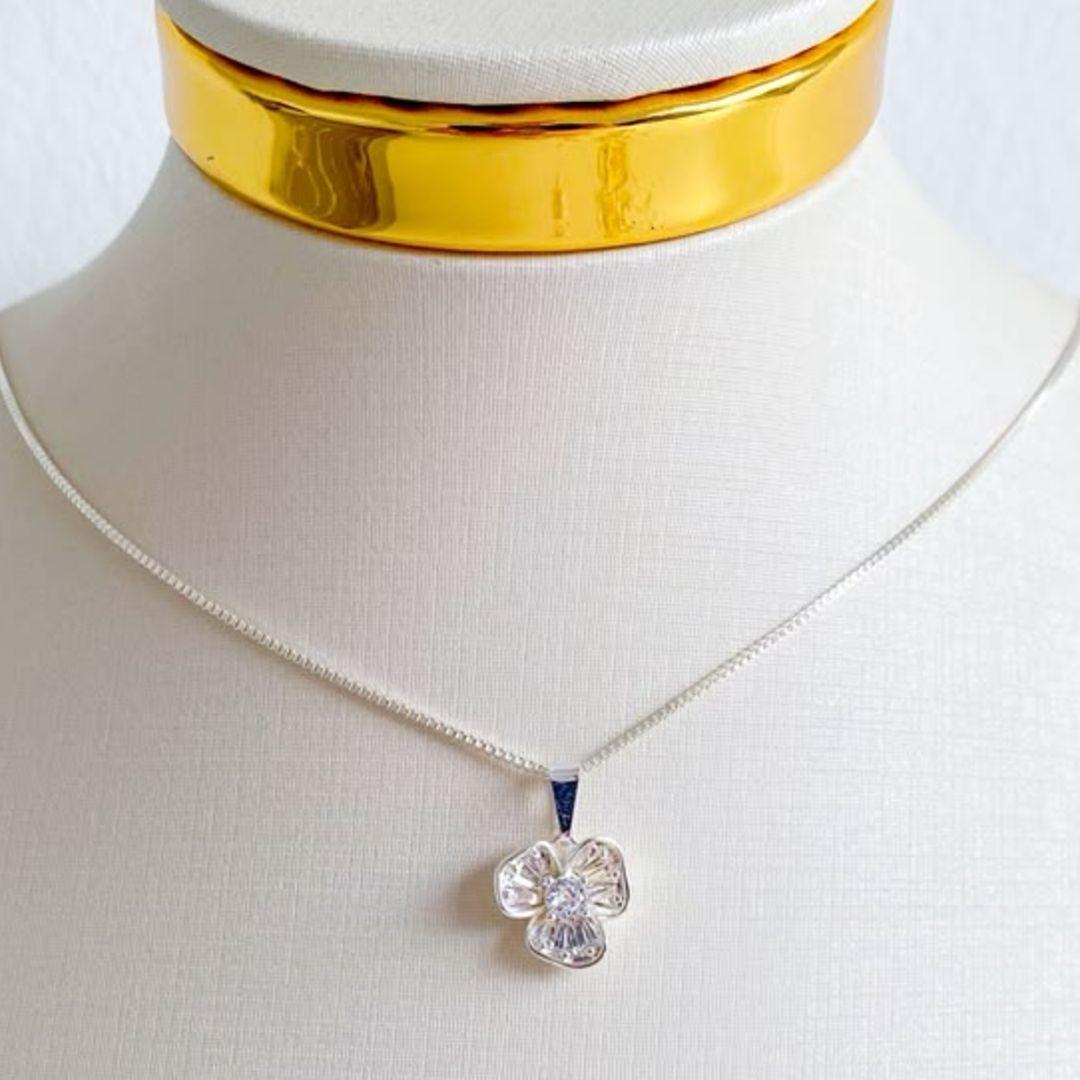 COLAR FLOR ZIRCONIA