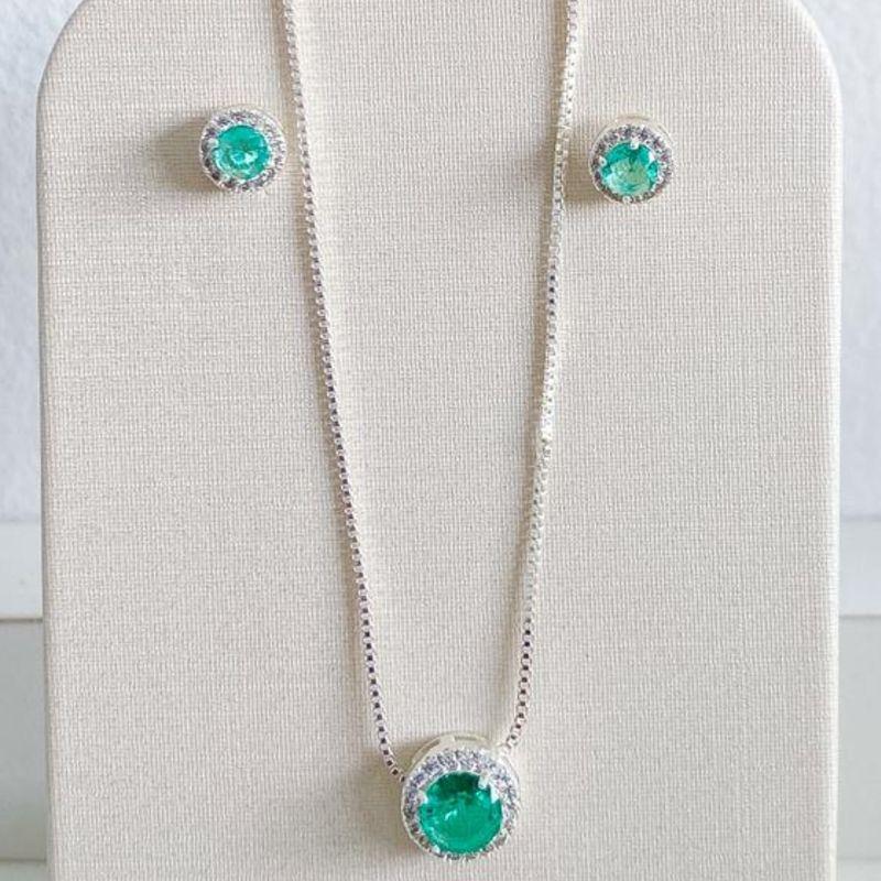 CONJUNTO REDONDO CRAVEJADO VERDE CLARO