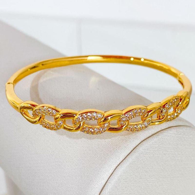 BRACELETE CRAVEJADO