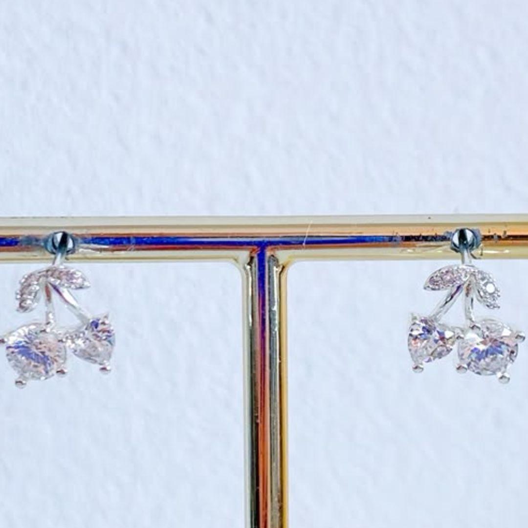 BRINCO CEREJA COM ZIRCONIAS