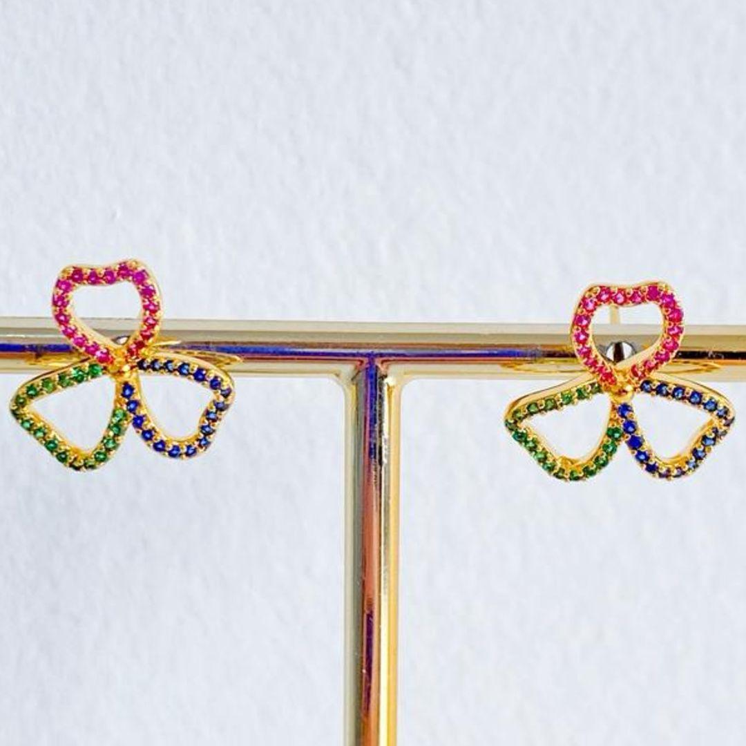 BRINCO FLOR CRAVEJADA