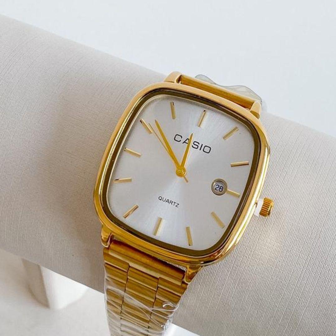 RELOGIO CASIO DOURADO / FUNDO BRANCO