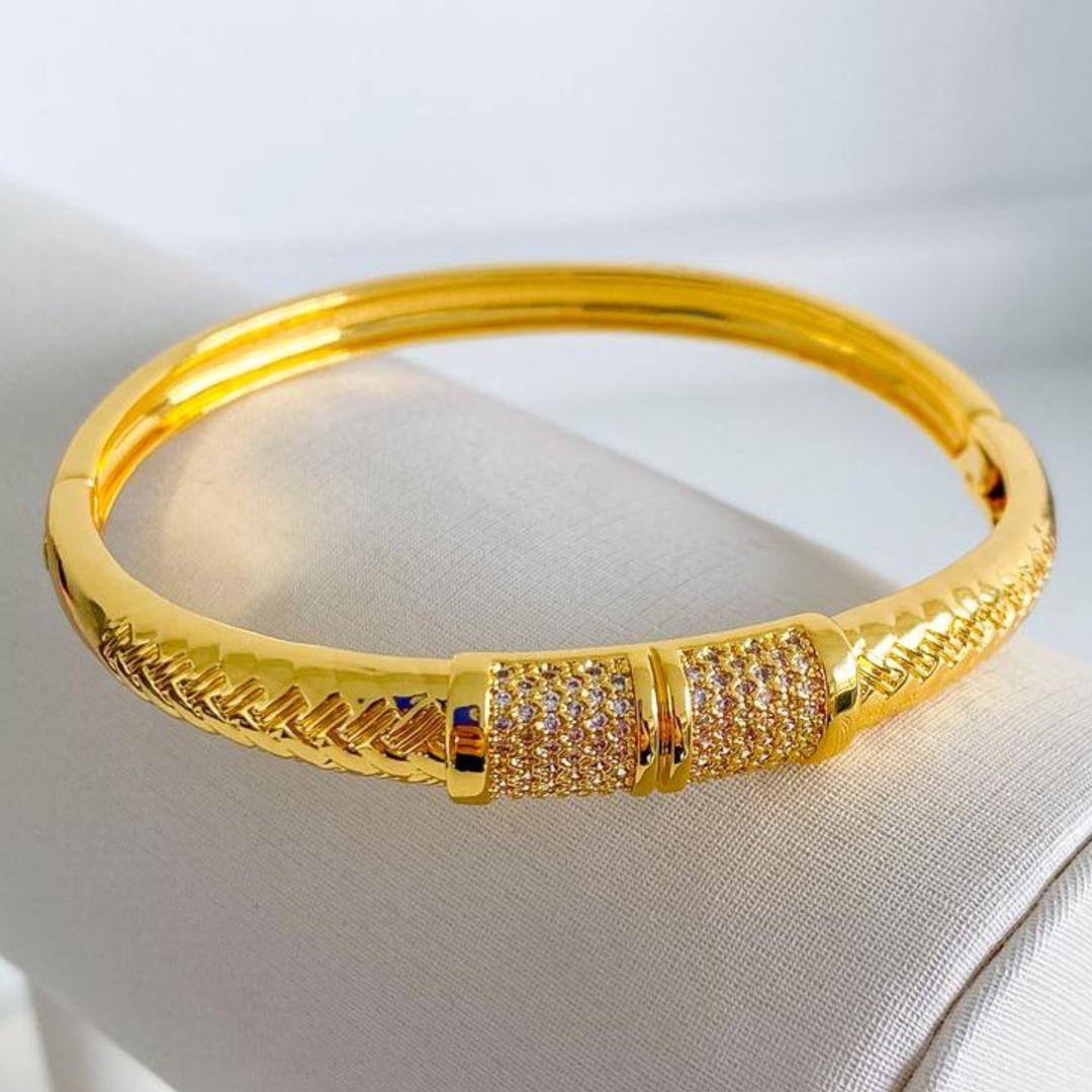 BRACELETE TRABALHADO / CRAVEJADO