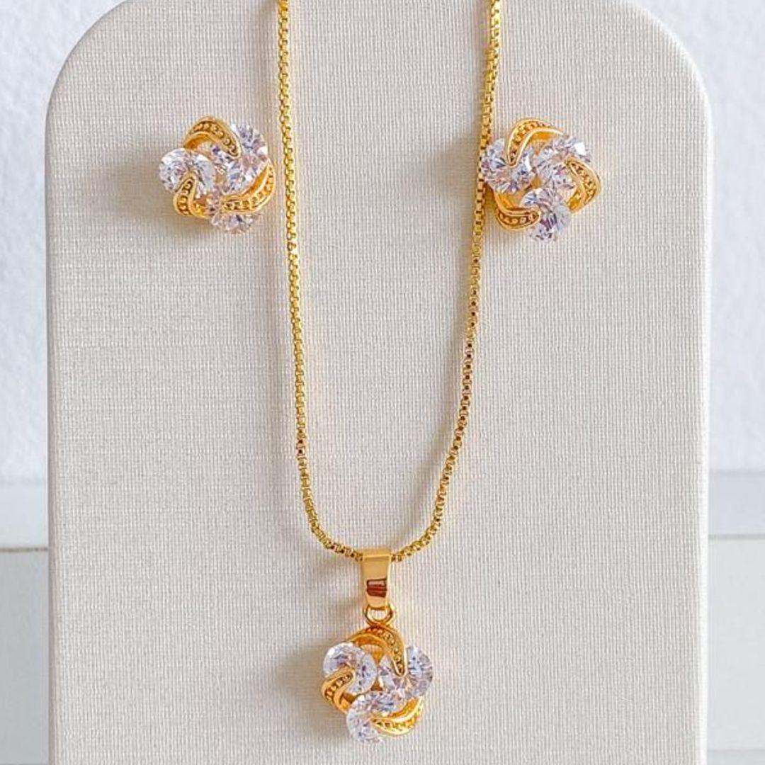 CONJUNTO COM ZIRCONIA